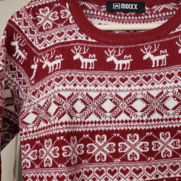 Gorgeous sweater with deer - Picture 1 of 5